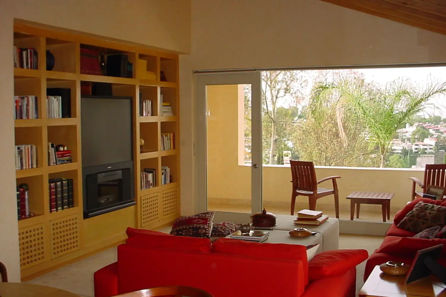 Espacios interiores personalizados en Casa Alerces