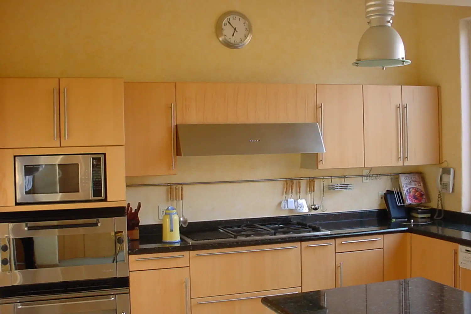 Espacios interiores personalizados en Casa Alerces
