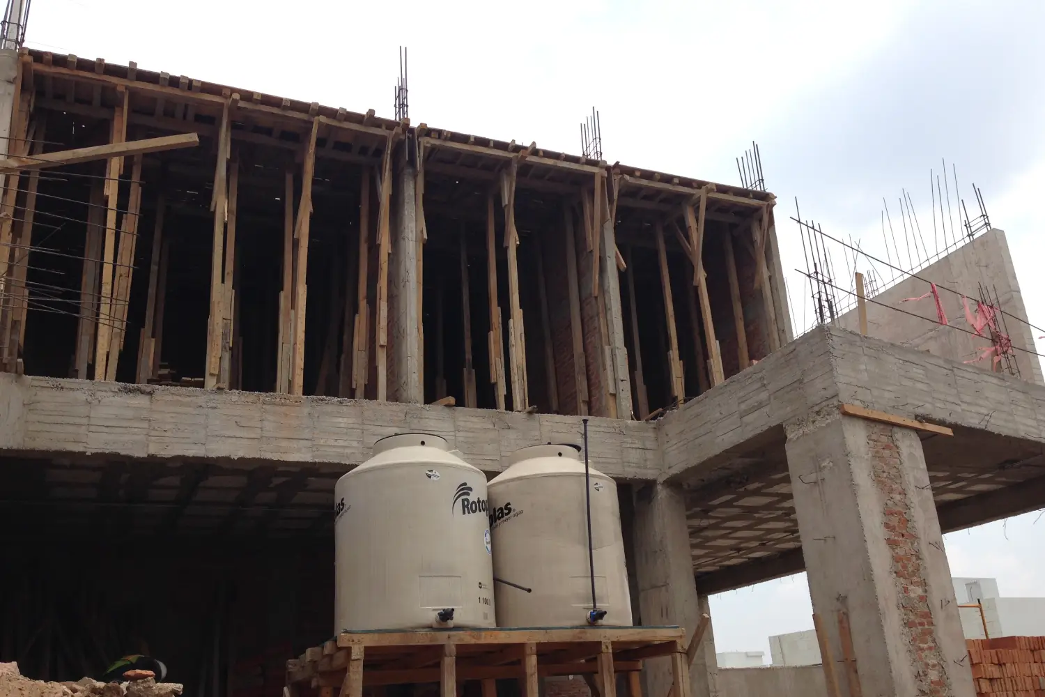 Proyecto Cumbres – Obra de construcción y carpintería fija