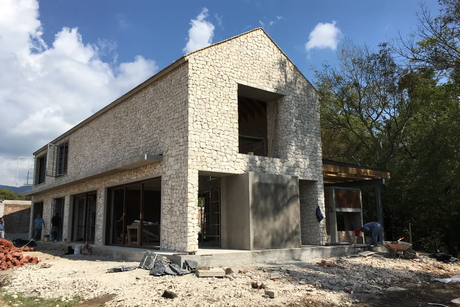 Espacios renovados en Casa JC Valle por Decaal Arquitectos