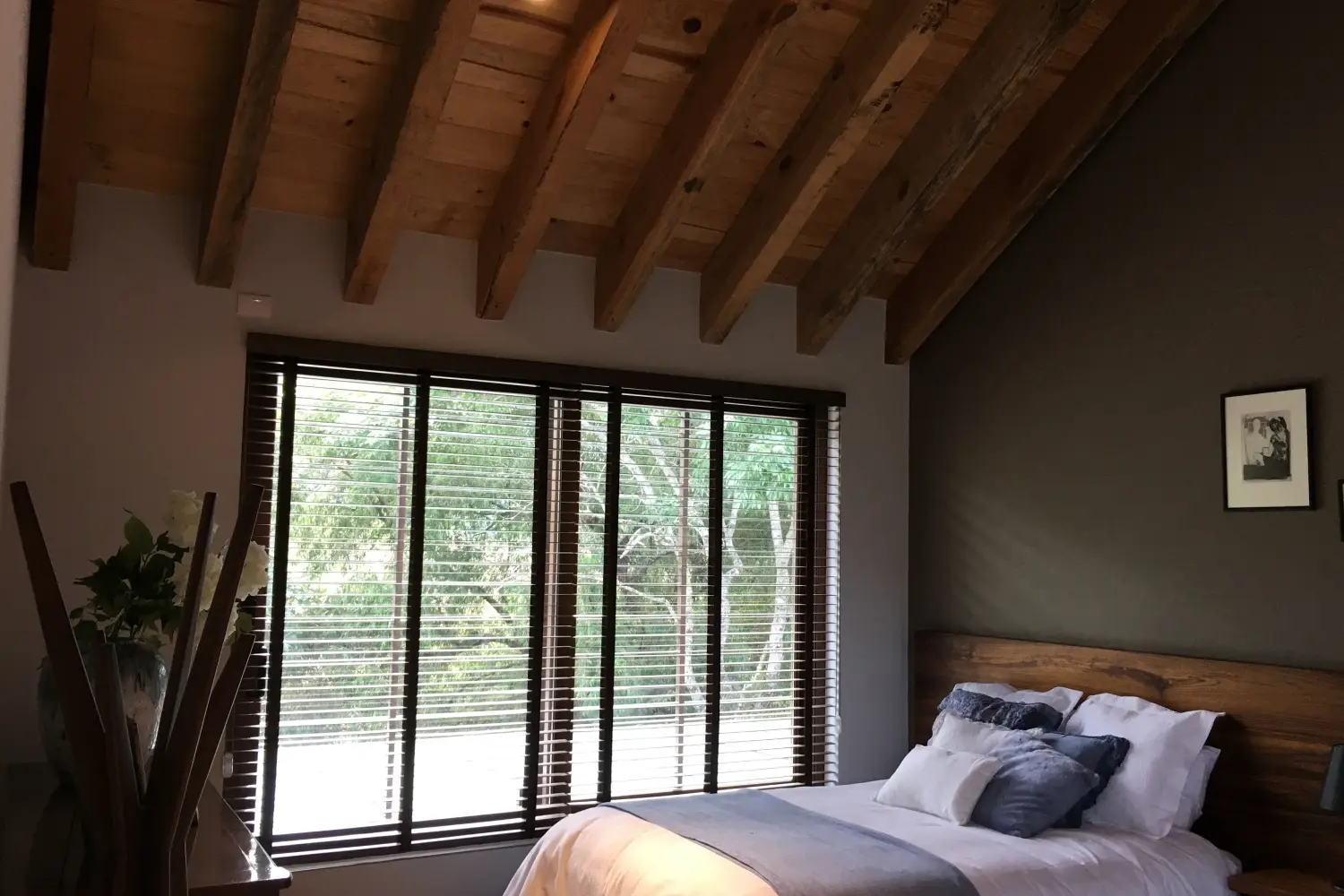 Espacios renovados en Casa JC Valle por Decaal Arquitectos