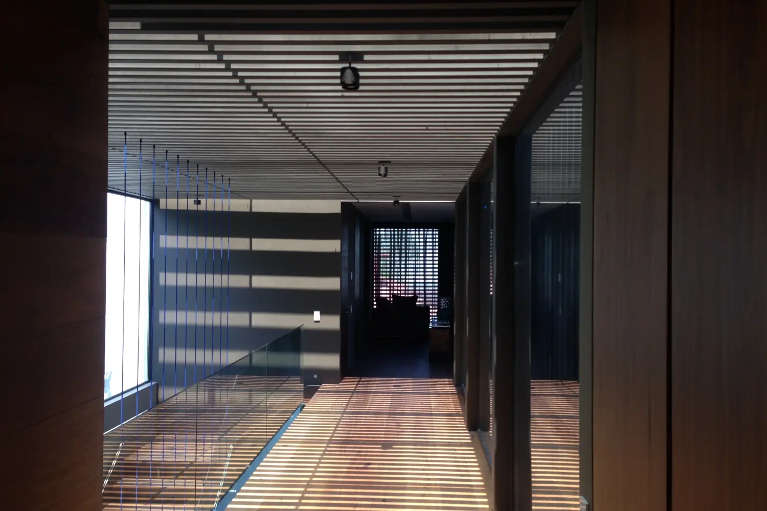 Espacios interiores de Casa La Punta por Decaal Arquitectos