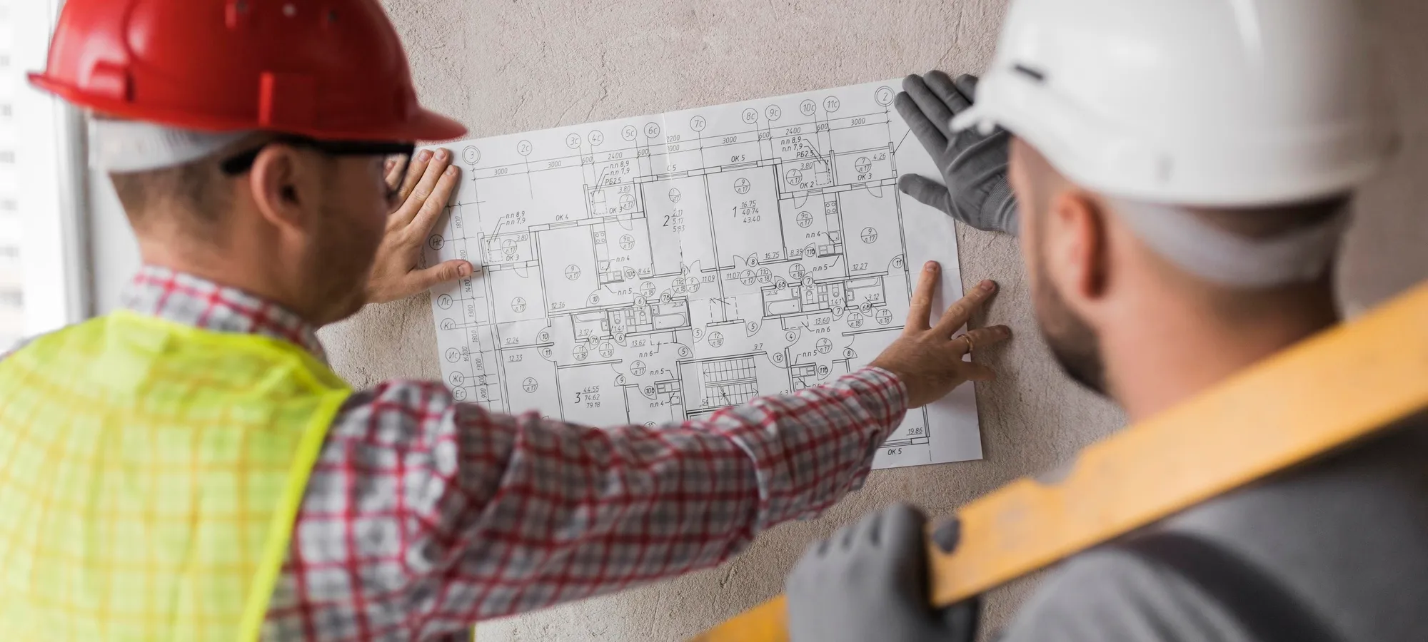 Ejecutamos y supervisamos cada obra con calidad y precisión, desde cimientos hasta acabados llave en mano.